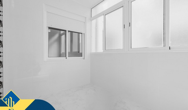 Begagnad - Lägenhet - Torrevieja - Acequion