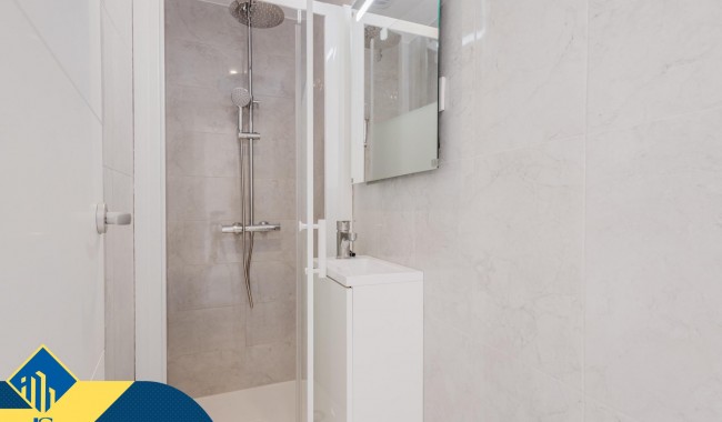 Begagnad - Lägenhet - Torrevieja - Acequion