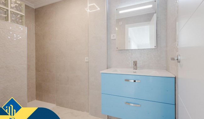 Begagnad - Lägenhet - Torrevieja - Acequion