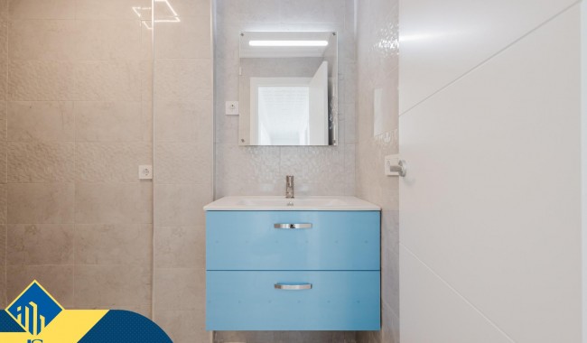 Begagnad - Lägenhet - Torrevieja - Acequion