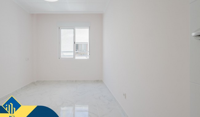 Begagnad - Lägenhet - Torrevieja - Acequion