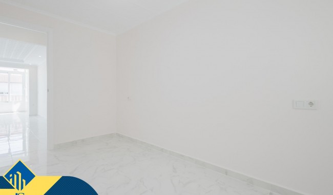 Begagnad - Lägenhet - Torrevieja - Acequion