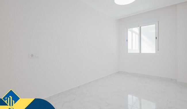 Begagnad - Lägenhet - Torrevieja - Acequion