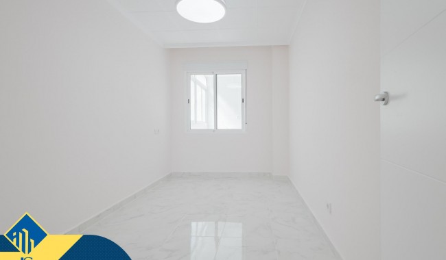 Begagnad - Lägenhet - Torrevieja - Acequion