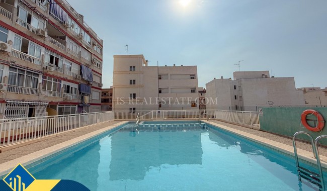 Segunda mano - Apartamento - Torrevieja - Paseo maritimo