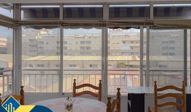 Segunda mano - Apartamento - Torrevieja - Paseo maritimo