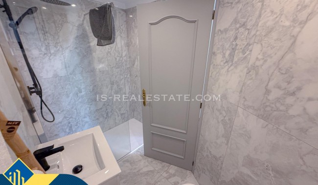 Begagnad - Lägenhet - Torrevieja - Acequion