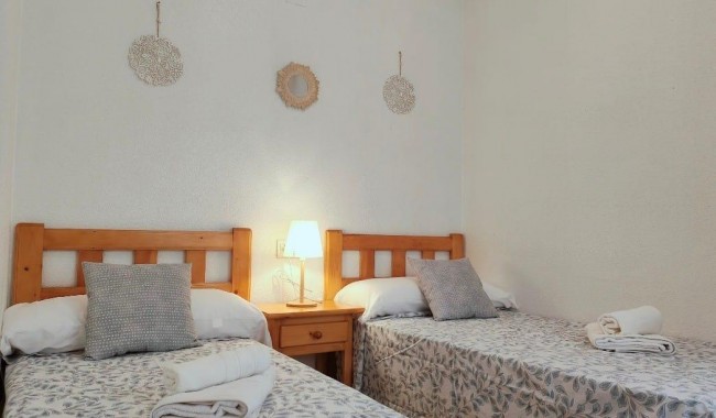 Segunda mano - Apartamento - Torrevieja - El Acequión - Los Náufragos