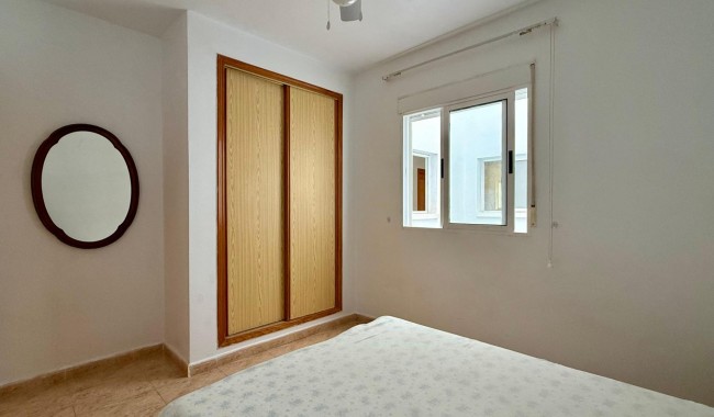Segunda mano - Apartamento - Torrevieja - Playa de los locos