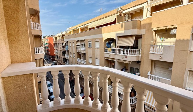 Segunda mano - Apartamento - Torrevieja - Playa de los locos