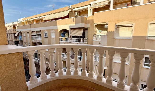 Segunda mano - Apartamento - Torrevieja - Playa de los locos