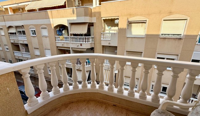 Segunda mano - Apartamento - Torrevieja - Playa de los locos