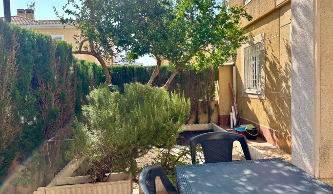 Begagnad - Villa - Torrevieja - Aguas Nuevas