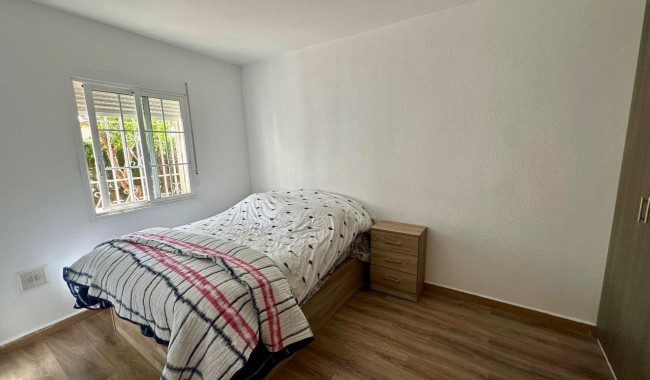 Begagnad - Villa - Torrevieja - Aguas Nuevas