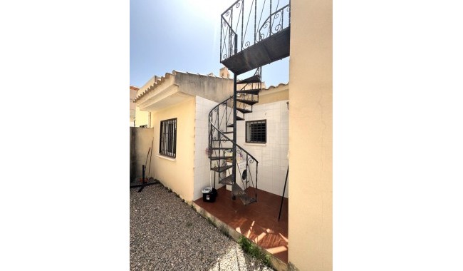 Begagnad - Villa - Guardamar - Lomas de Polo-Pinomar