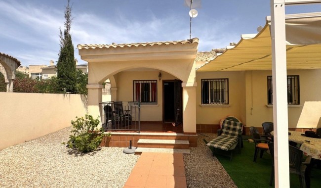 Begagnad - Villa - Guardamar - Lomas de Polo-Pinomar