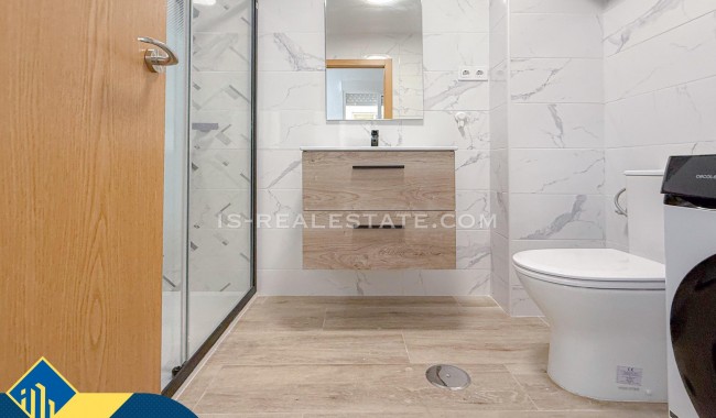 Begagnad - Lägenhet - Torrevieja - Paseo maritimo