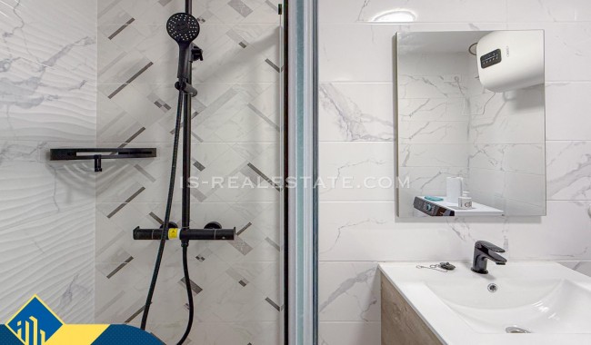 Begagnad - Lägenhet - Torrevieja - Paseo maritimo