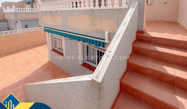 Begagnad - Radhus - Torrevieja - Carrefour