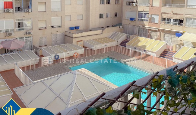 Resale - Apartment - Torrevieja - Playa de los locos