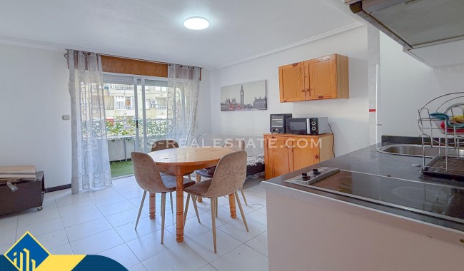 Resale - Apartment - Torrevieja - Playa de los locos