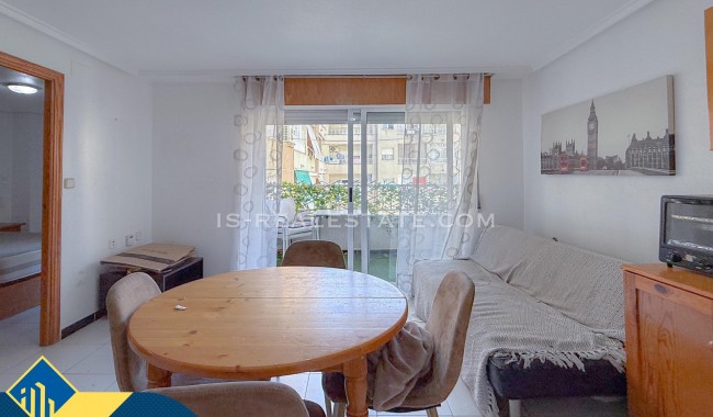 Resale - Apartment - Torrevieja - Playa de los locos