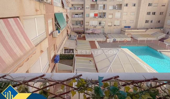 Resale - Apartment - Torrevieja - Playa de los locos