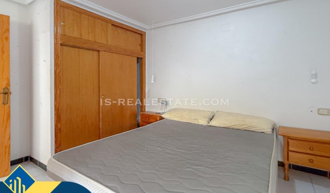 Resale - Apartment - Torrevieja - Playa de los locos