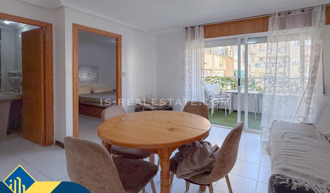 Resale - Apartment - Torrevieja - Playa de los locos