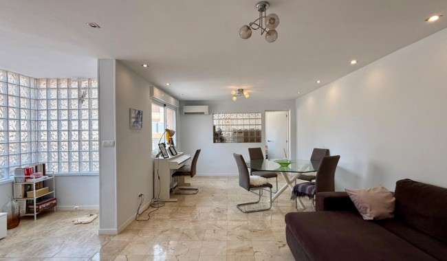 Segunda mano - Villa - Torrevieja - Los Frutales