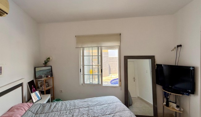 Segunda mano - Villa - Torrevieja - Los Frutales