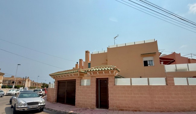 Segunda mano - Villa - Torrevieja - Los Frutales