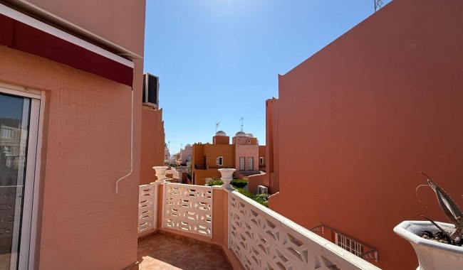 Segunda mano - Villa - Torrevieja - Los Frutales