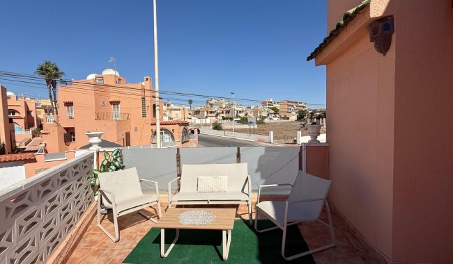 Segunda mano - Villa - Torrevieja - Los Frutales