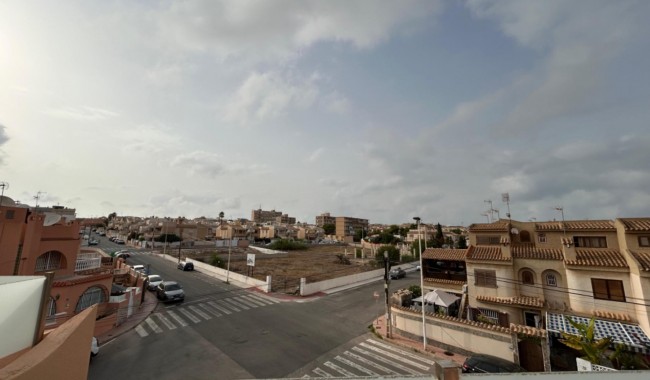 Segunda mano - Villa - Torrevieja - Los Frutales