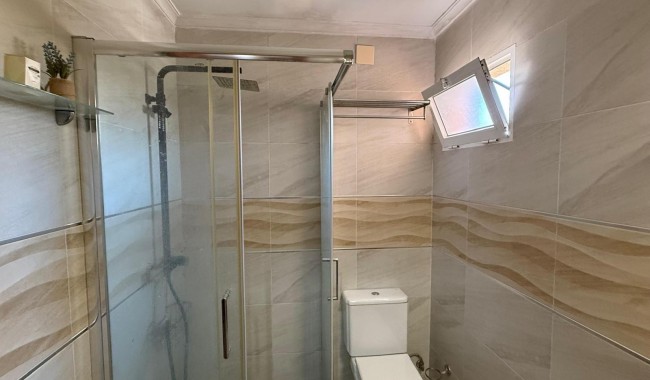 Segunda mano - Villa - Torrevieja - Los Frutales