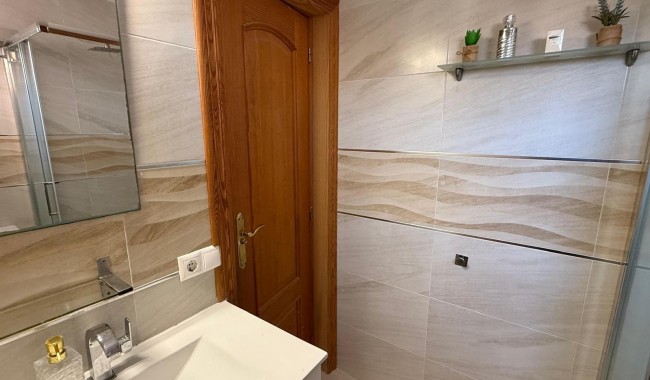 Segunda mano - Villa - Torrevieja - Los Frutales