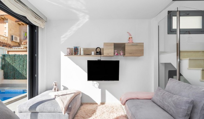 Begagnad - Villa - Torrevieja - Aguas Nuevas