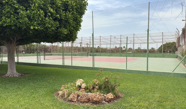 Begagnad - Radhus - Torrevieja - Parque de Las Naciones