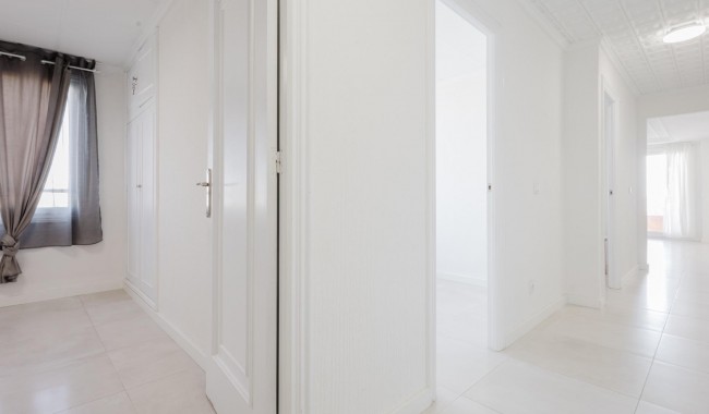 Begagnad - Lägenhet - Torrevieja - Acequion