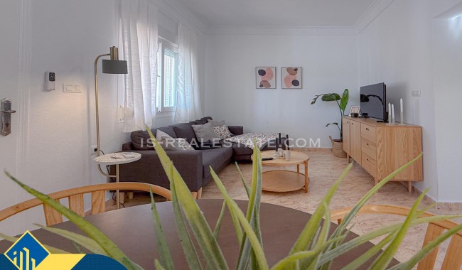 Begagnad - Villa - Torrevieja - Zona los Frutales