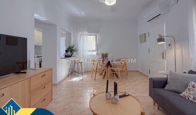 Begagnad - Villa - Torrevieja - Zona los Frutales