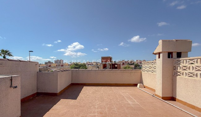 Begagnad - Villa - Torrevieja - Zona los Frutales