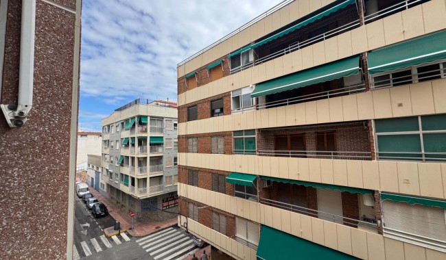 Segunda mano - Apartamento - Torrevieja - Acequion