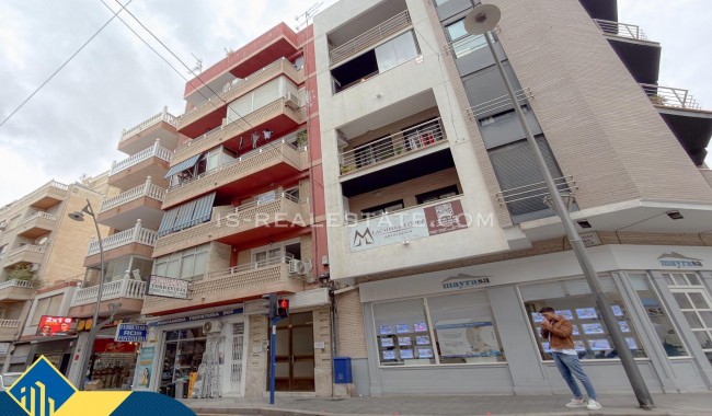 Segunda mano - Apartamento - Torrevieja - Paseo maritimo
