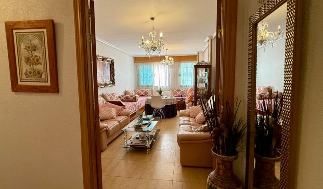 Segunda mano - Apartamento - Torrevieja - Centro