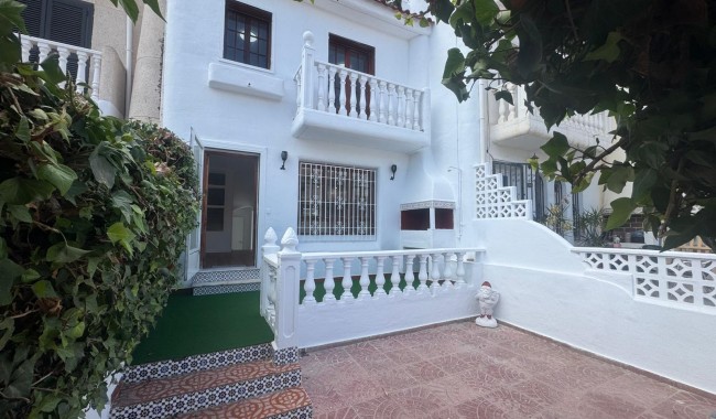 Begagnad - Radhus - Torrevieja - Los Frutales