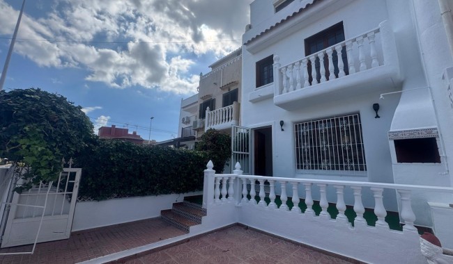 Begagnad - Radhus - Torrevieja - Los Frutales