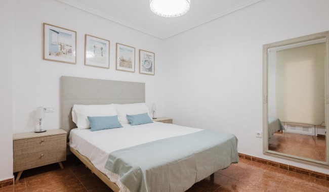 Segunda mano - Apartamento - Torrevieja - Puerto