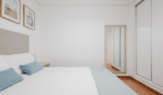 Segunda mano - Apartamento - Torrevieja - Puerto